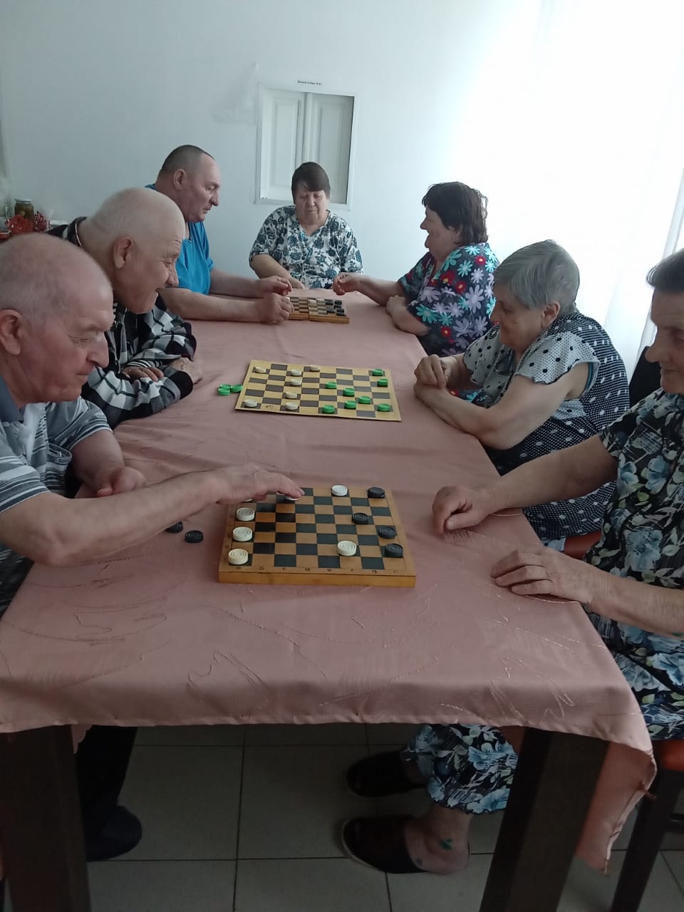 Дружеский турнир по шахматам и шашкам